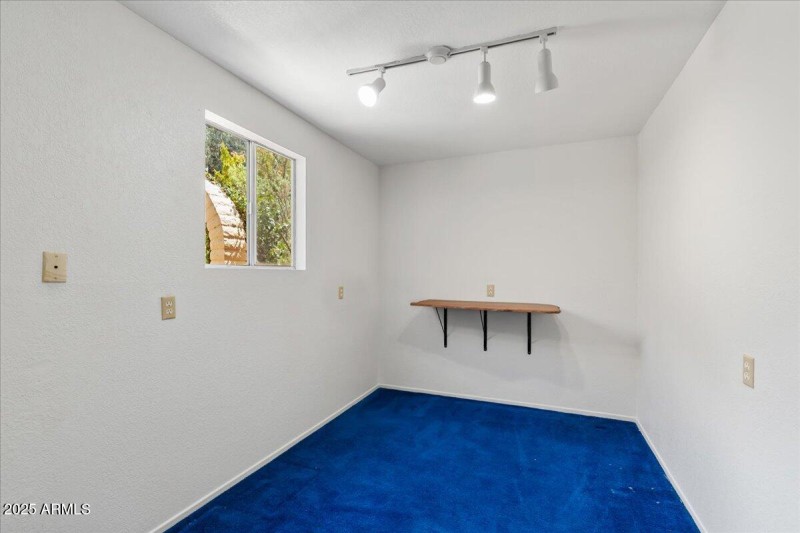34-Office
