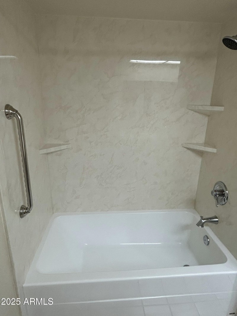 15602_interior guest bath2