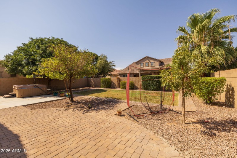 54-web-or-mls-10648 E. Kinetic Drive-54
