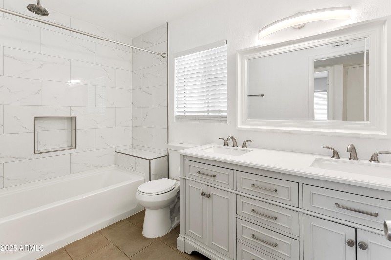 1527EWestwindway013