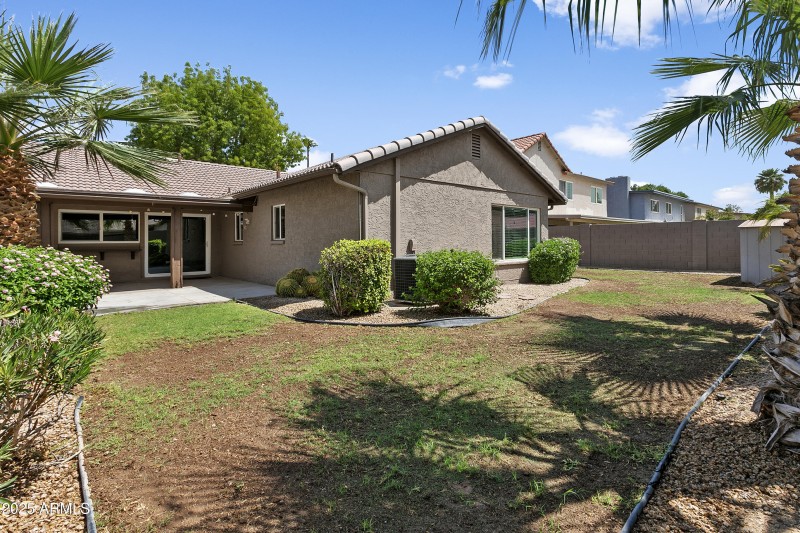 1527EWestwindway022