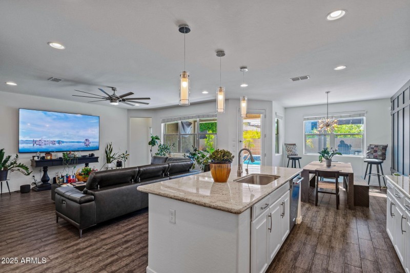 2929 Granite Countertops
