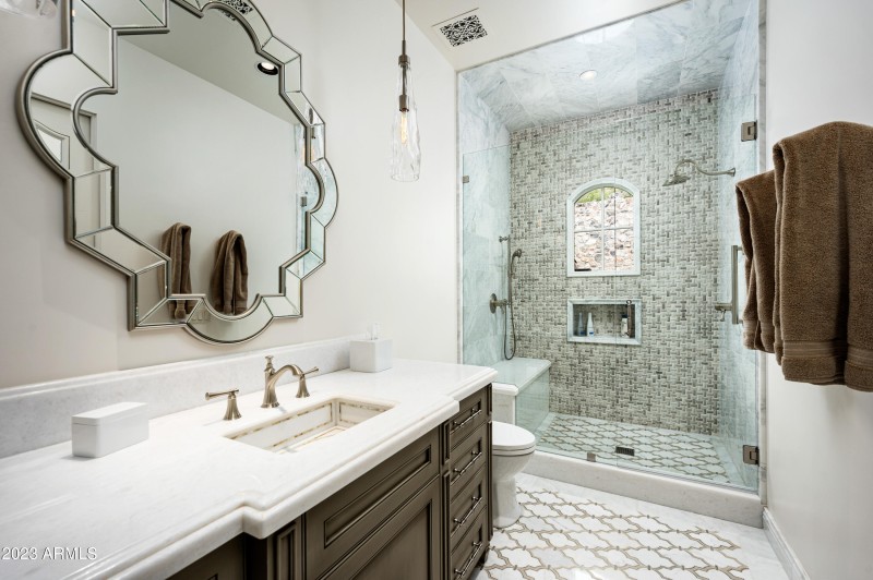 Elegant Bath 4
