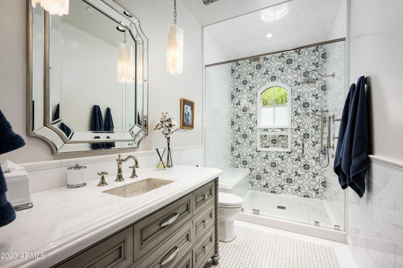 Elegant Bath 5