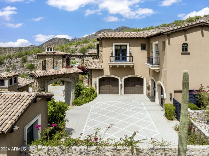 4 Car Garage at the Main House