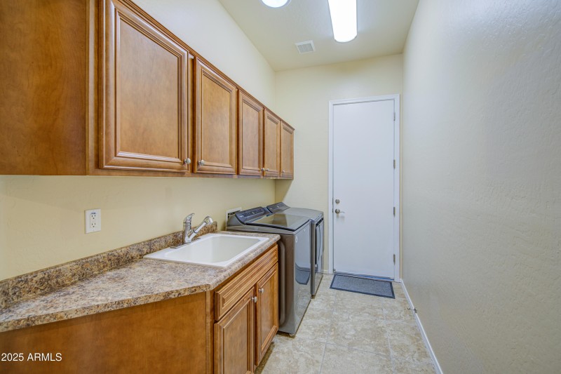 Laundry with Storage