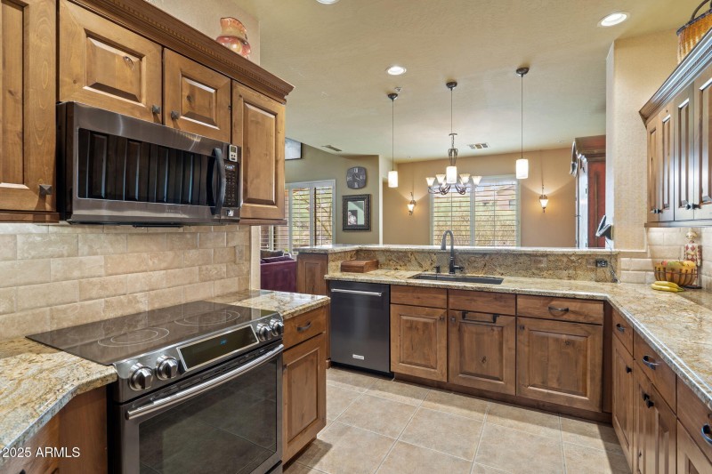 Spacious & Updated in 2017