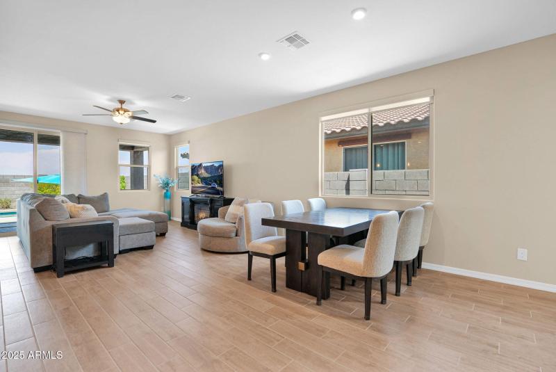 14-web-or-mls-P1279931