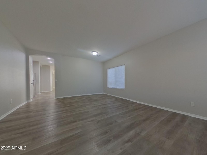 1_pc_T92SjD5qj7_aBfNE1XKhV_layout_1