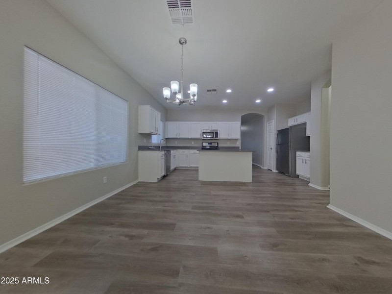 3_pc_MqjSd7zclV_MRbCtMAdnv_layout_1