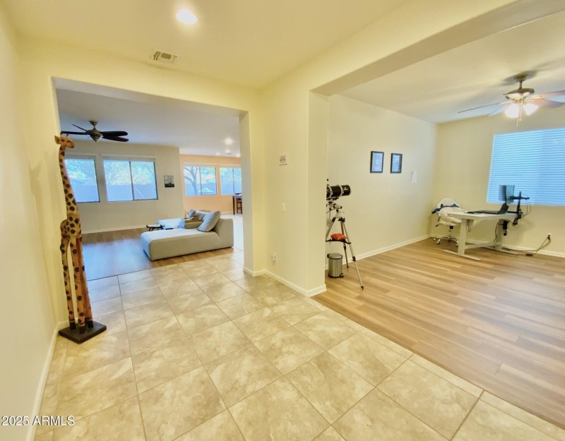 Hallway/Entrance