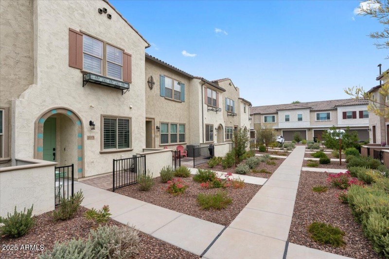 Front of home (view right)