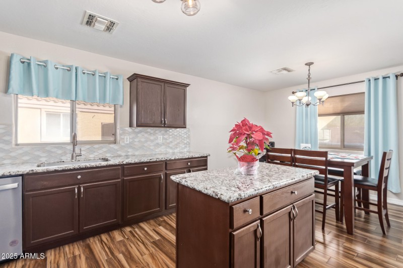Granite & Tile
