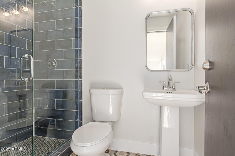 Exterior Full Bathroom