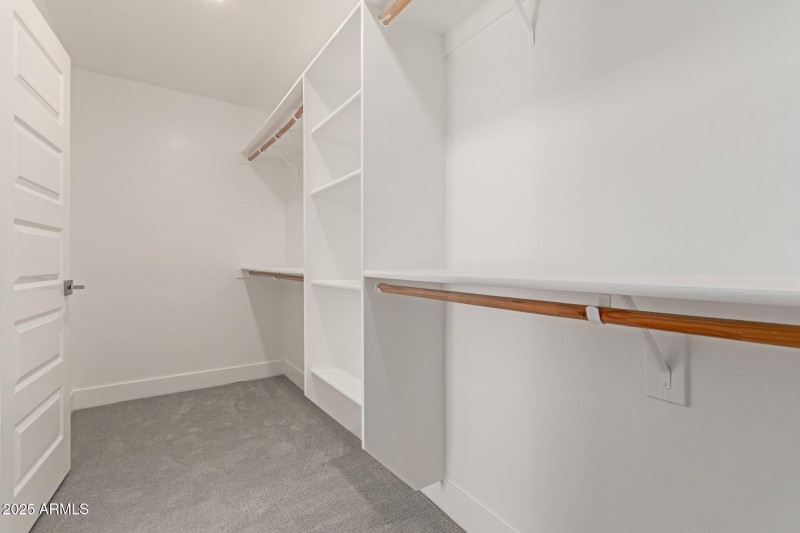 Master Walk In Closet