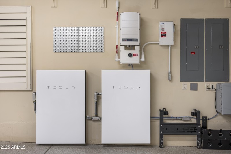 Home-Dedicated Solar & Battery Storage