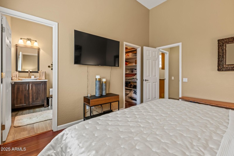 ensuite bedroom 2