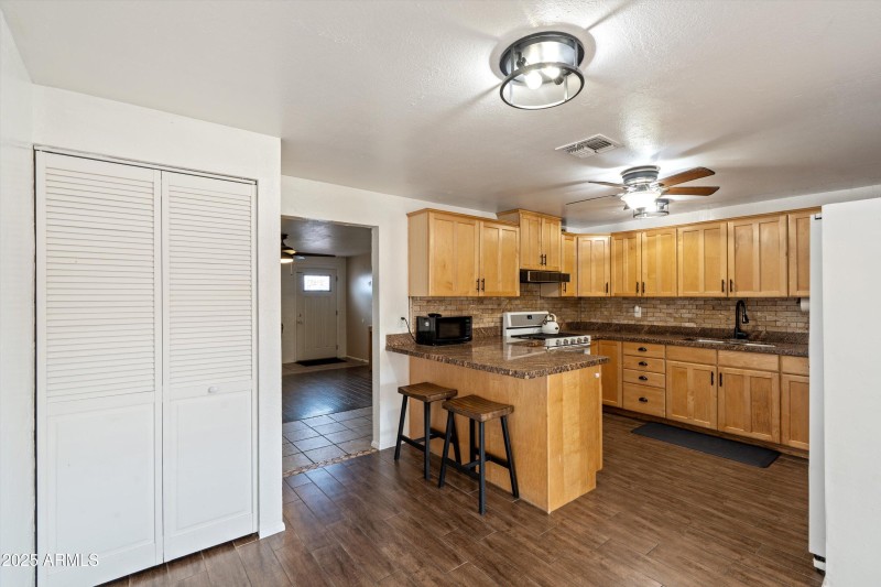 15-Kitchen