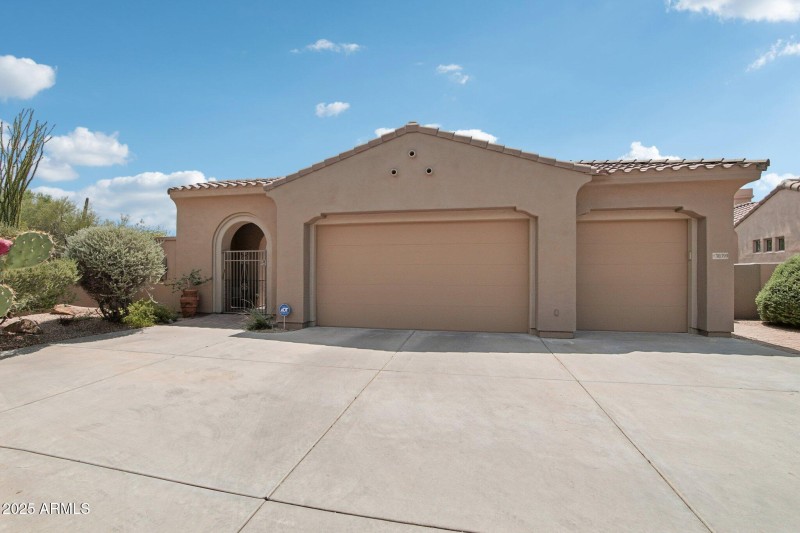 2-web-or-mls-N Palo Brea Dr-S1508-002