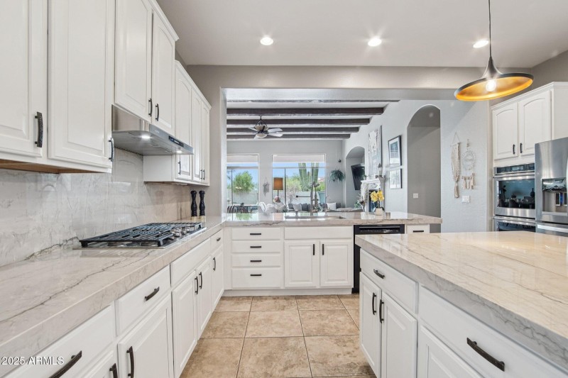 Open Kitchen