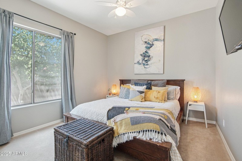 2nd bedroom