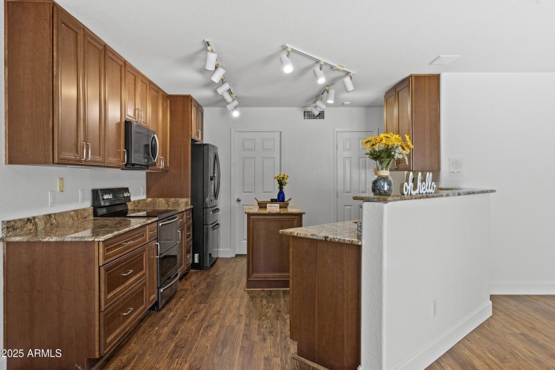 Kitchen 1