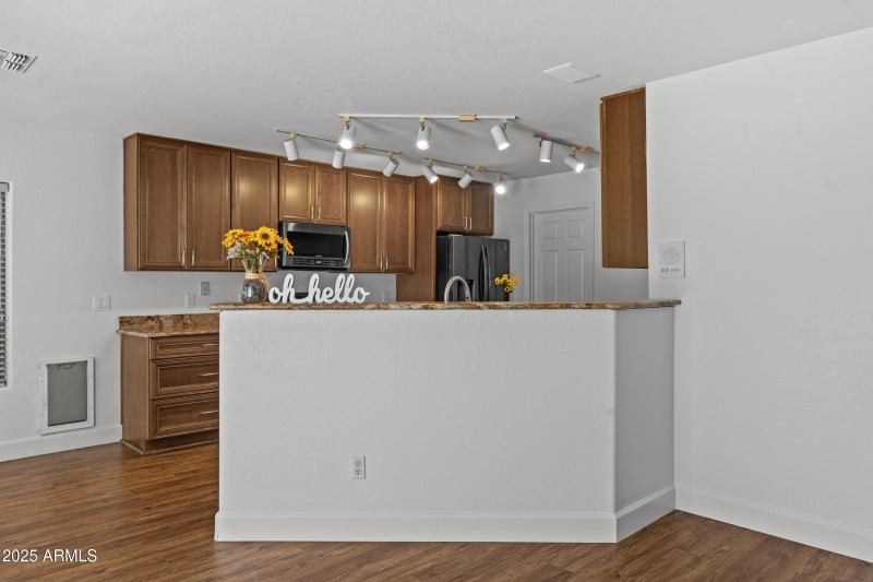 Kitchen Breakfast Bar