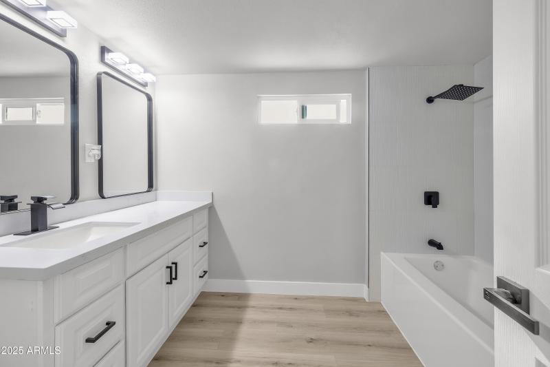 4112_S_Grandview_Ave21