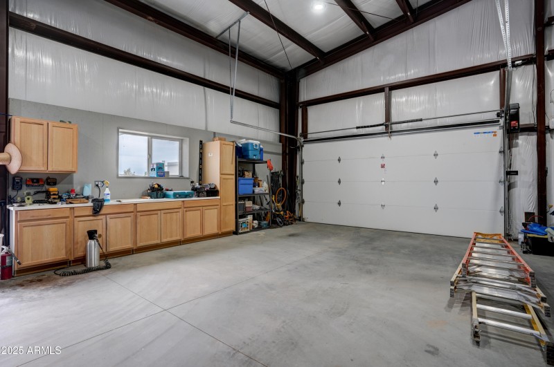 Garage 2