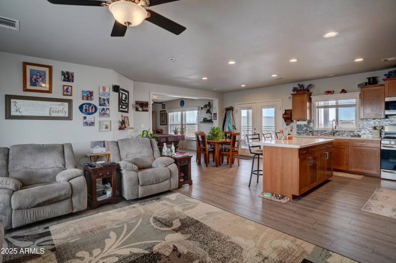 Living Room 4