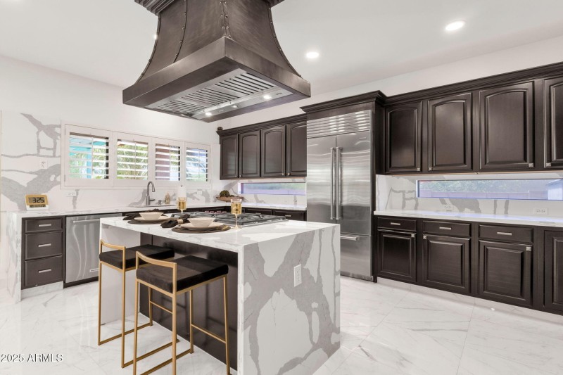 23-web-or-mls-4537-e-blue-sky-dr