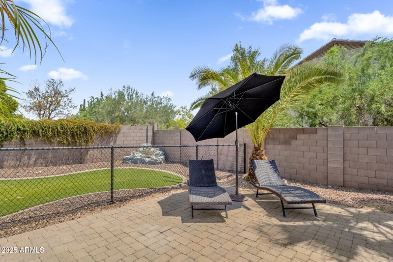 56-web-or-mls-4537-e-blue-sky-dr