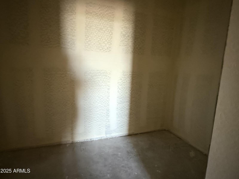 16.primarycloset