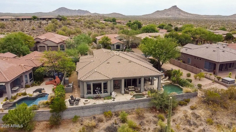 Very Private elevated homesite