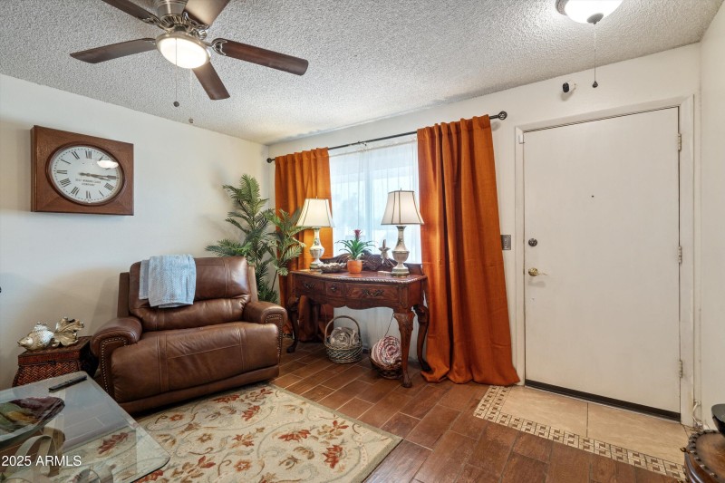 05-Foyer