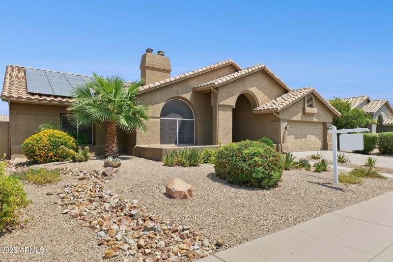 3-web-or-mls-16407-n-49th-st