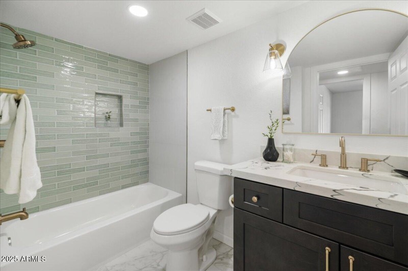 12-Bathroom