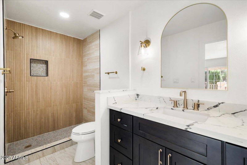 22-Bathroom
