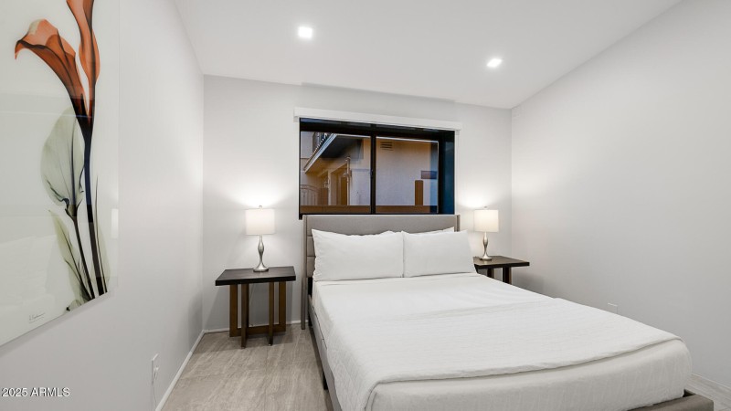 Modern-Old-Town-Scottsdale-4-9