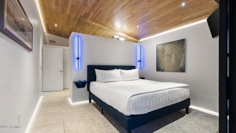 Modern-Old-Town-Scottsdale-4-19