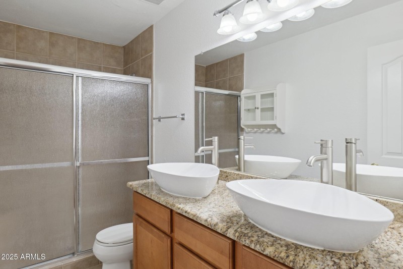 42-web-or-mls-16407-n-49th-st