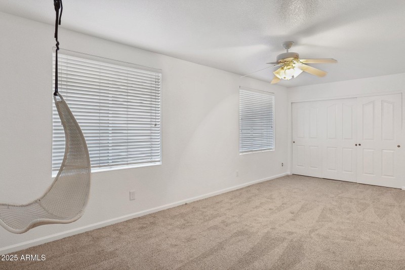 45-web-or-mls-16407-n-49th-st