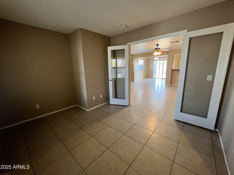 20250329_001747530_iOS