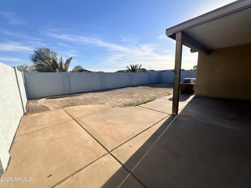 20250329_001819027_iOS