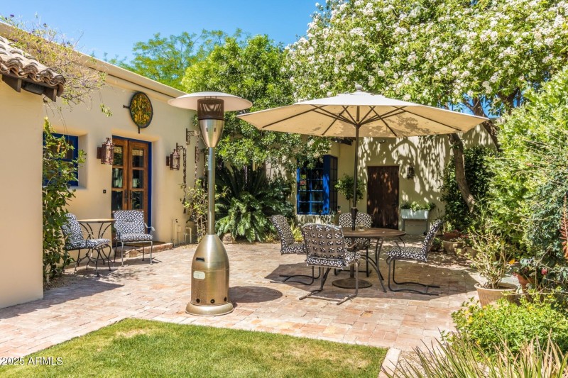 patio off kitchen and casita