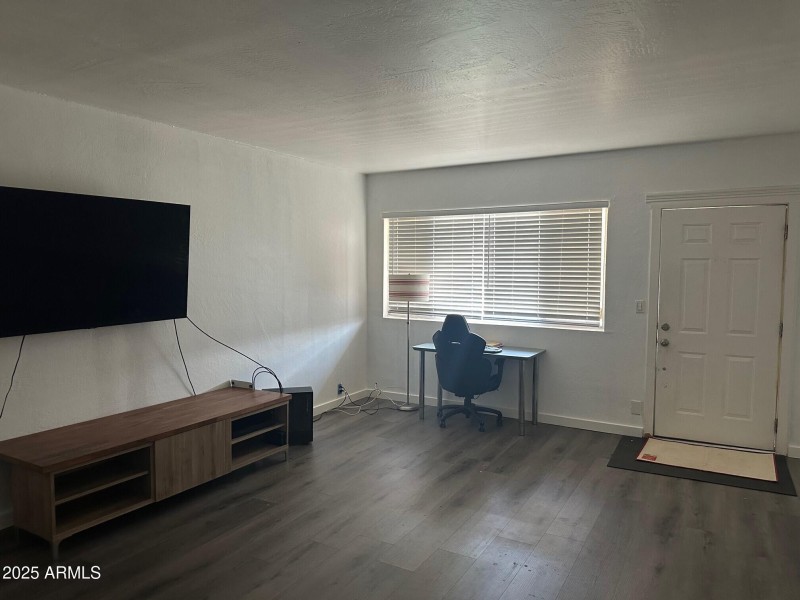 Living room 2