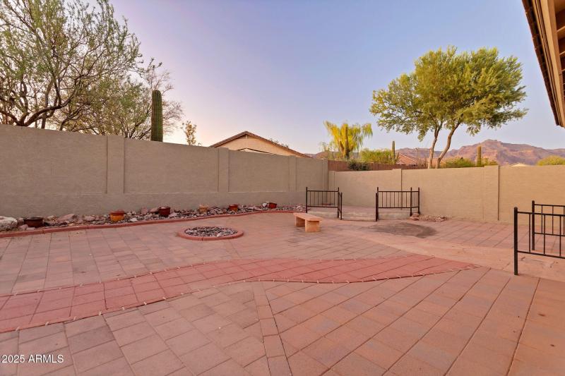 24-web-or-mls-Qp-1078