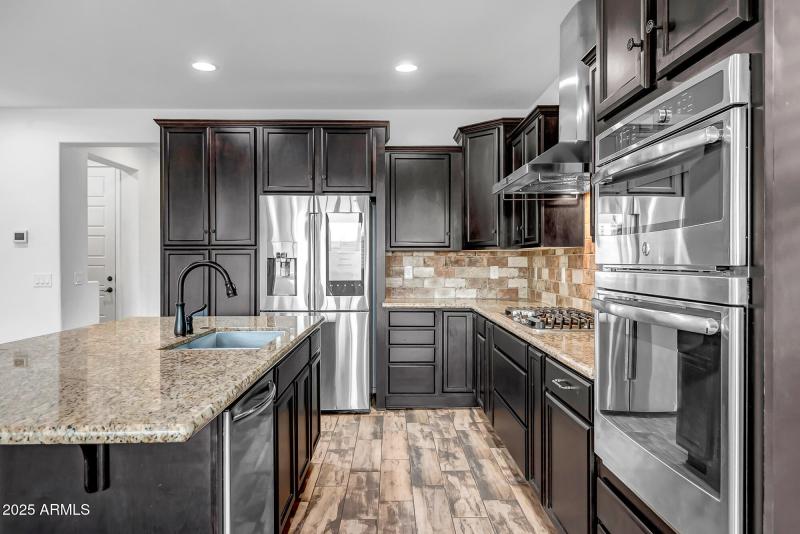 BEAUTIFUL KITCHEN