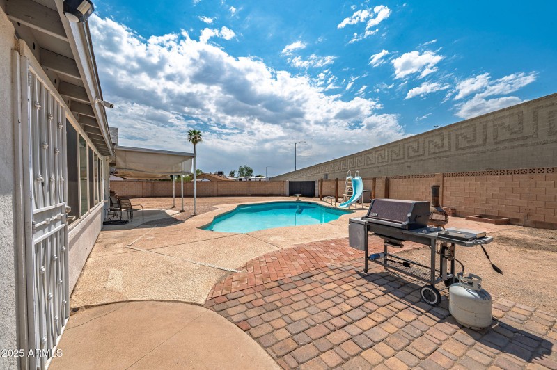 3930SCutlerDrive-33