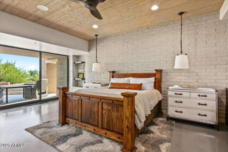 30-Primary Suite Views